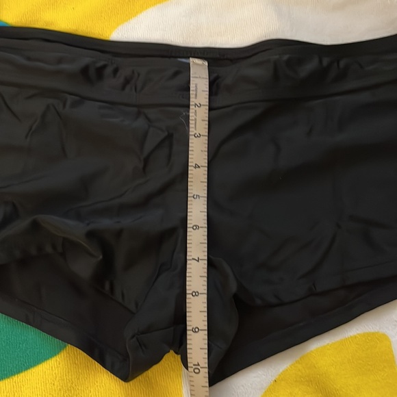Boy shorts style swimsuit bottom - Picture 5 of 6